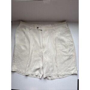 Jos A Bank Classic Collection 100% Silk Chino Shorts Men's 42R Beige